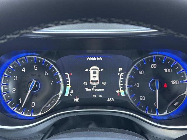 New 2026 Chrysler Pacifica Limited FWD image 42