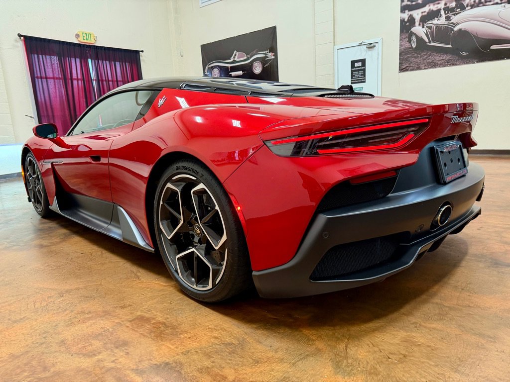 Used 2022 Maserati MC20 Coupe RWD image 9