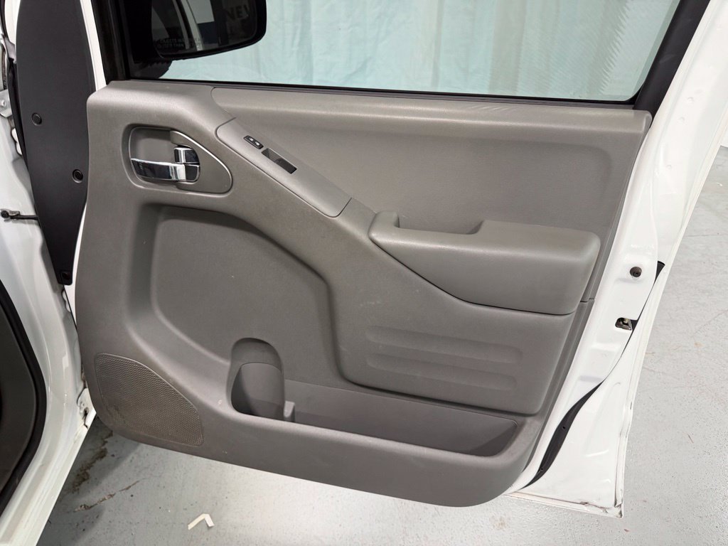 Used 2019 Nissan Frontier SV RWD image 17