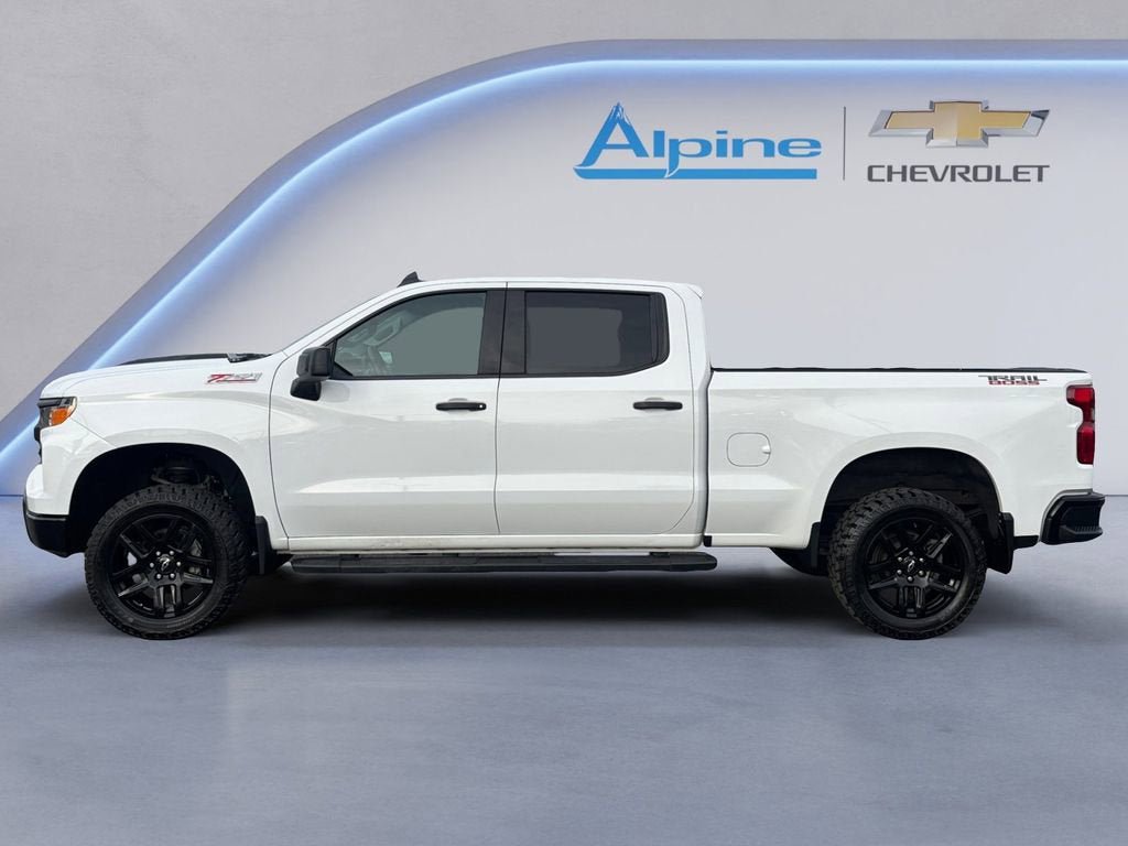 Used 2023 Chevrolet Silverado 1500 Custom Trail Boss AWD/4WD image 2