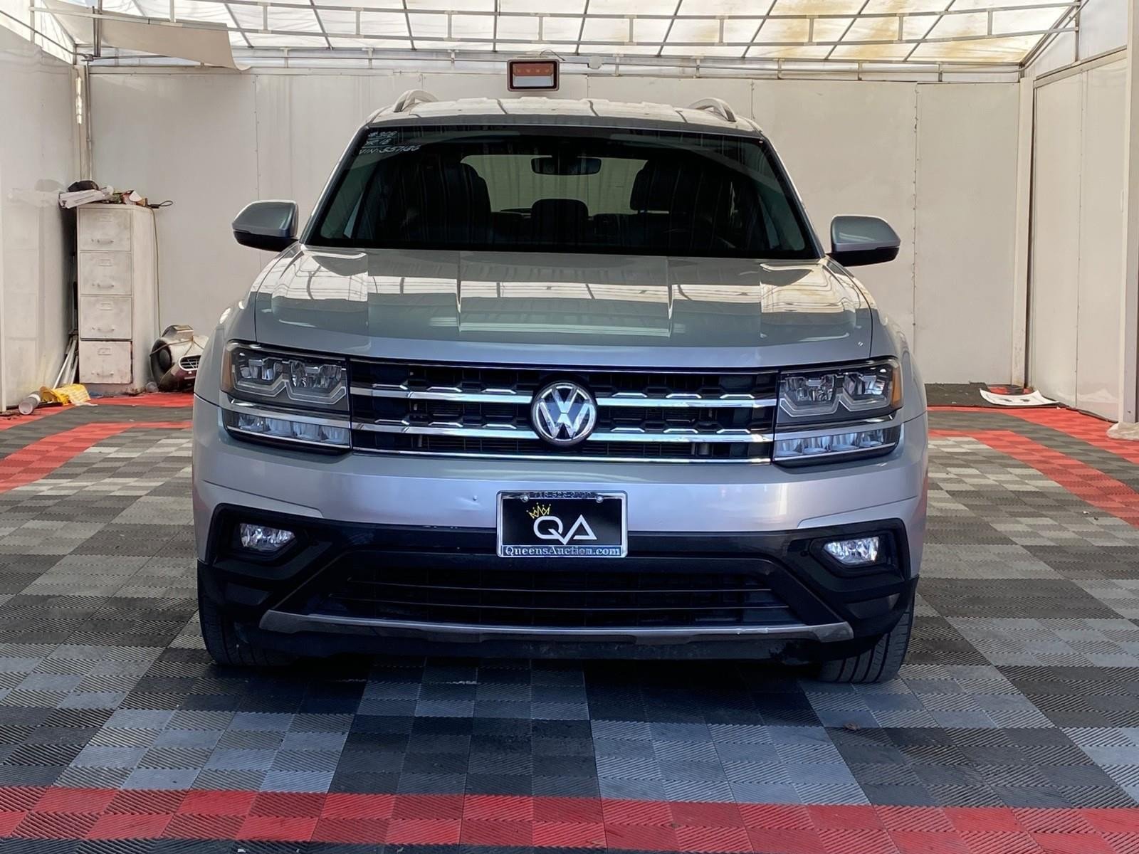 Used 2018 Volkswagen Atlas SE image 2