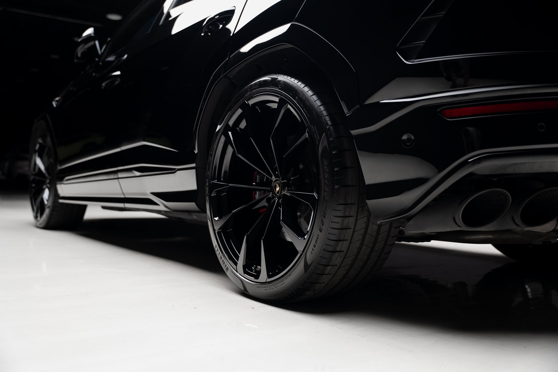Used 2019 Lamborghini Urus AWD/4WD image 77