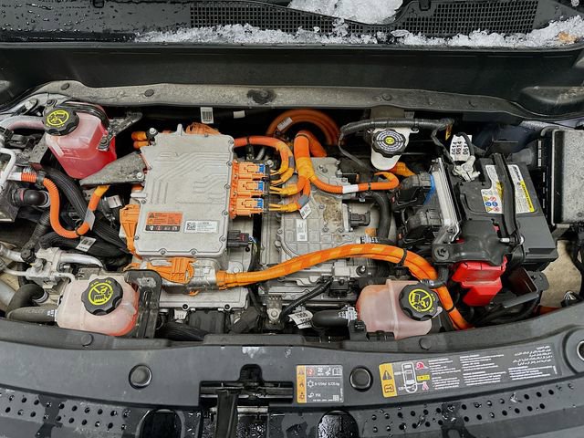 Used 2022 Chevrolet Bolt EUV LT w/ Convenience Package image 28