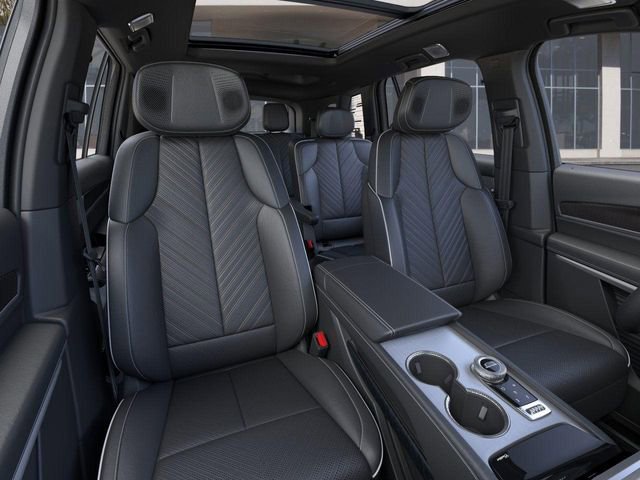 New 2026 Cadillac Vistiq Platinum w/ LPO, Premium Carpet Package image 16