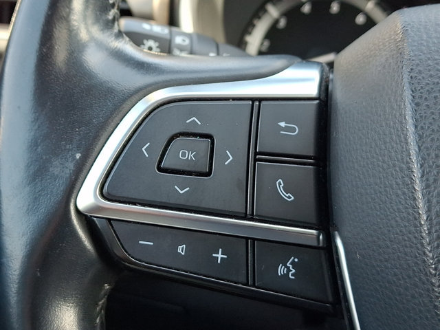 Used 2021 Toyota Highlander XLE AWD/4WD image 23
