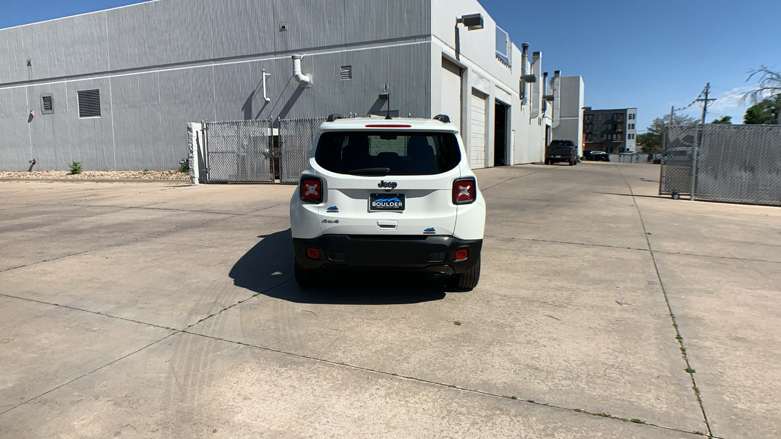 Used 2023 Jeep Renegade Latitude w/ Premium Group AWD/4WD image 4
