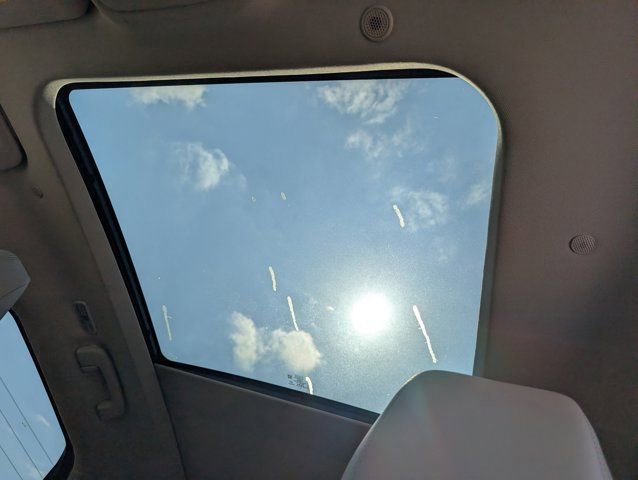 Used 2023 Lincoln Corsair Reserve w/ Equipment Group 201A image 16