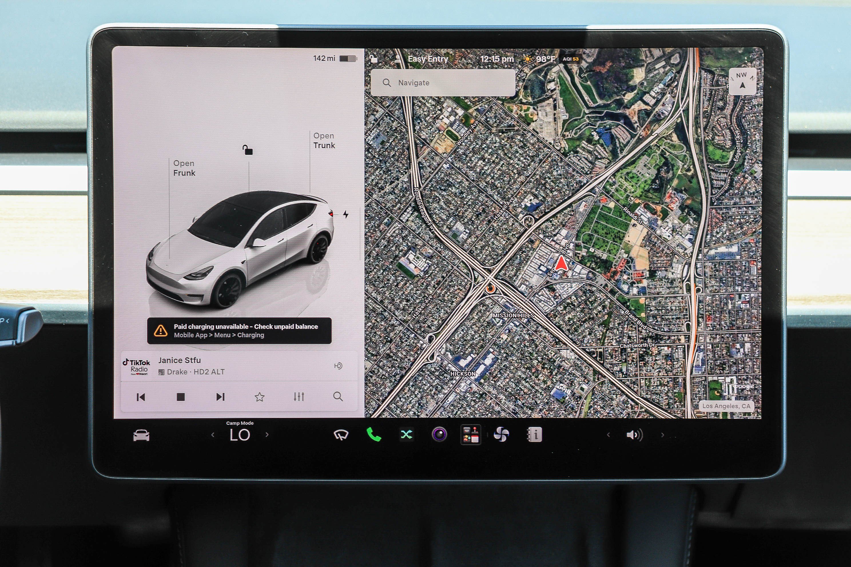 Used 2023 Tesla Model Y Performance AWD/4WD image 15