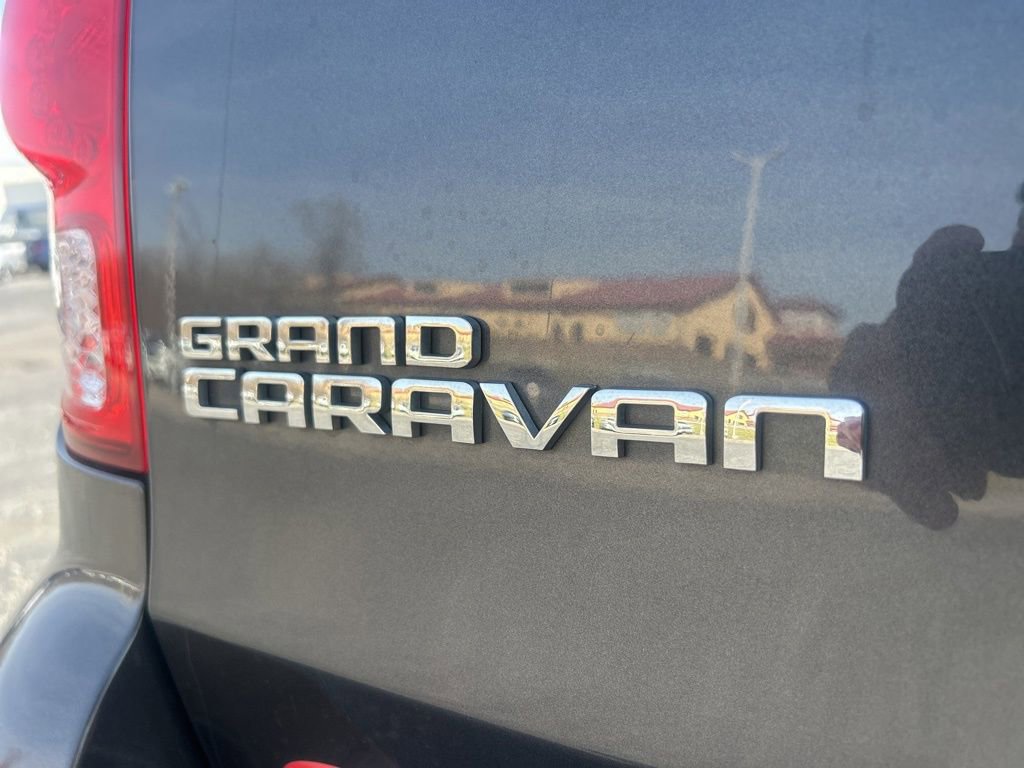 Used 2020 Dodge Grand Caravan SE w/ UConnect Hands-Free Group image 8