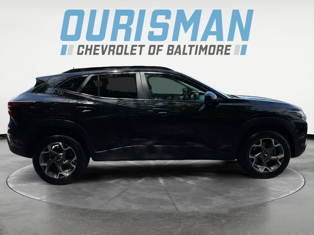 Used 2024 Chevrolet Trax LT w/ Driver Confidence Package FWD image 7
