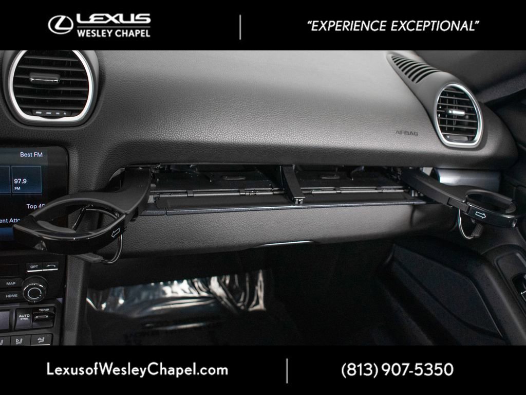 Used 2025 Porsche 718 Cayman RWD image 32