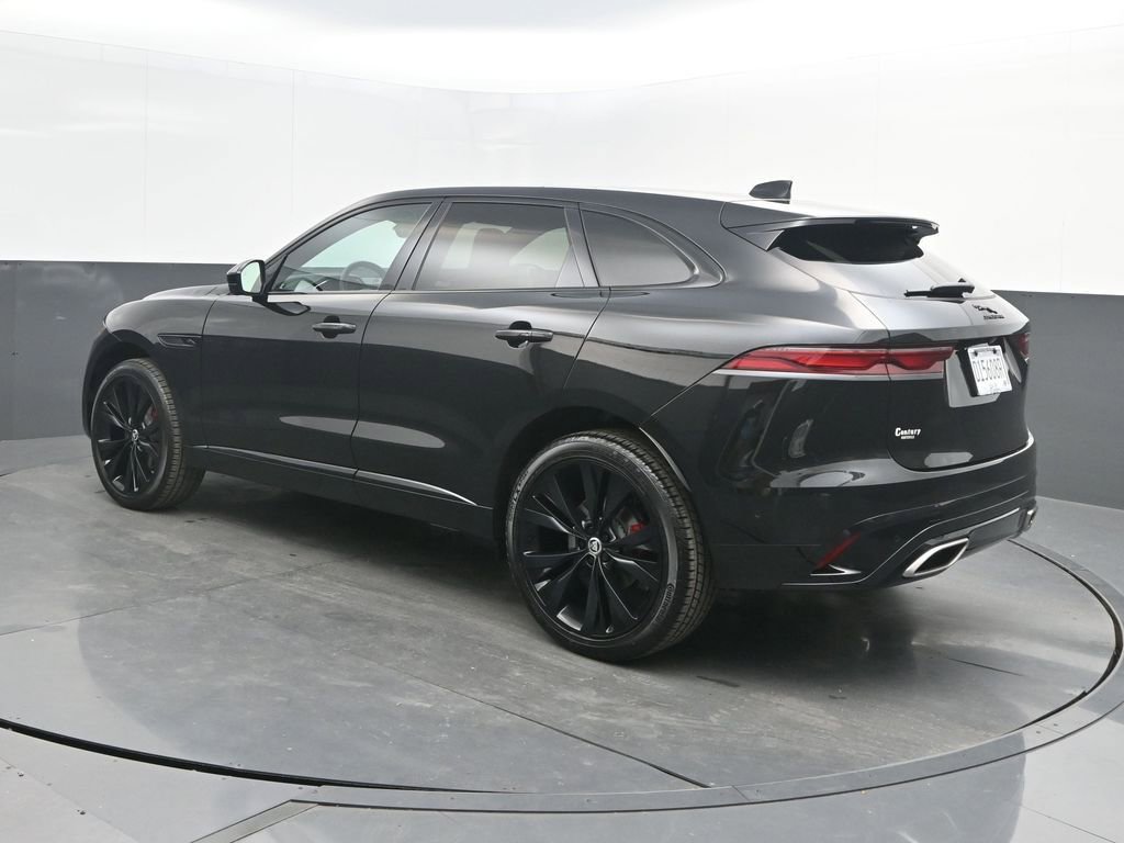 Certified 2025 Jaguar F-PACE R-Dynamic S image 3