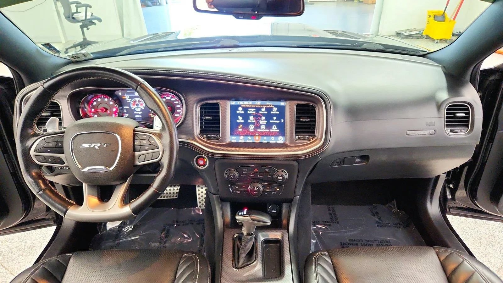 Used 2022 Dodge Charger SRT Hellcat w/ Harman/Kardon Audio Group RWD image 27