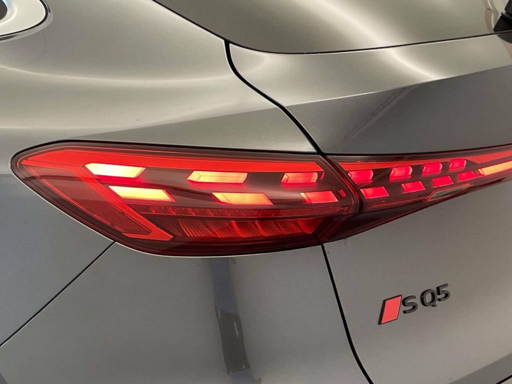 New 2026 Audi SQ5 Premium Plus AWD/4WD image 16