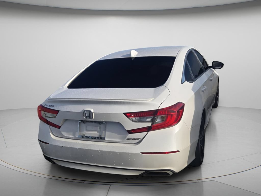 Used 2018 Honda Accord Sport image 4