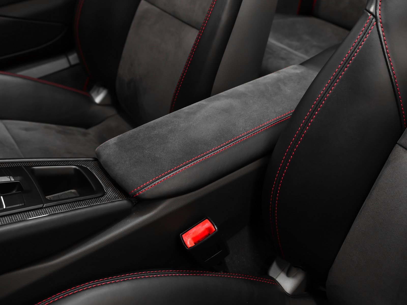 Used 2015 Porsche 911 Carrera GTS image 41