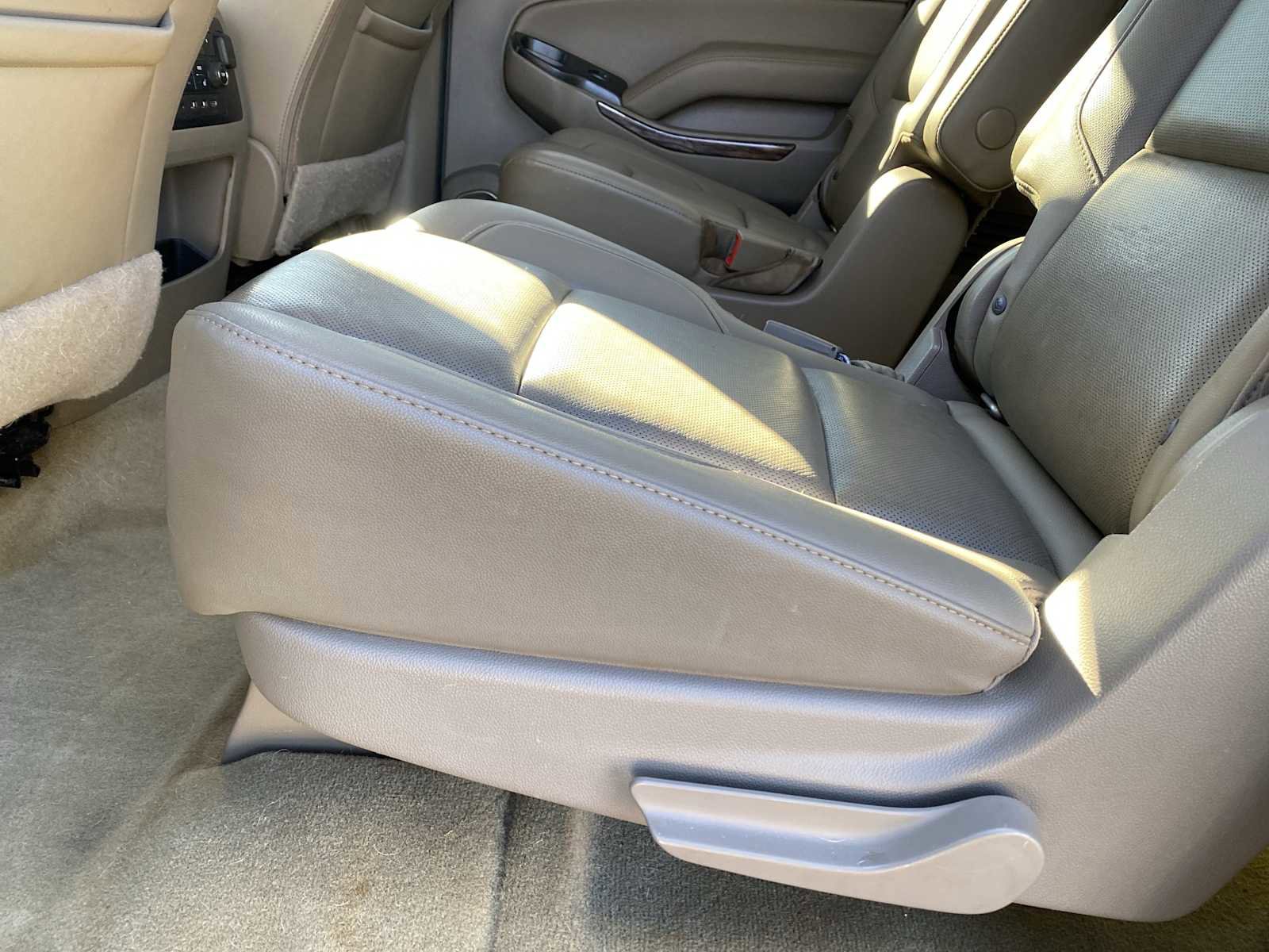 Used 2018 GMC Yukon XL SLT w/ Open Road Package image 31