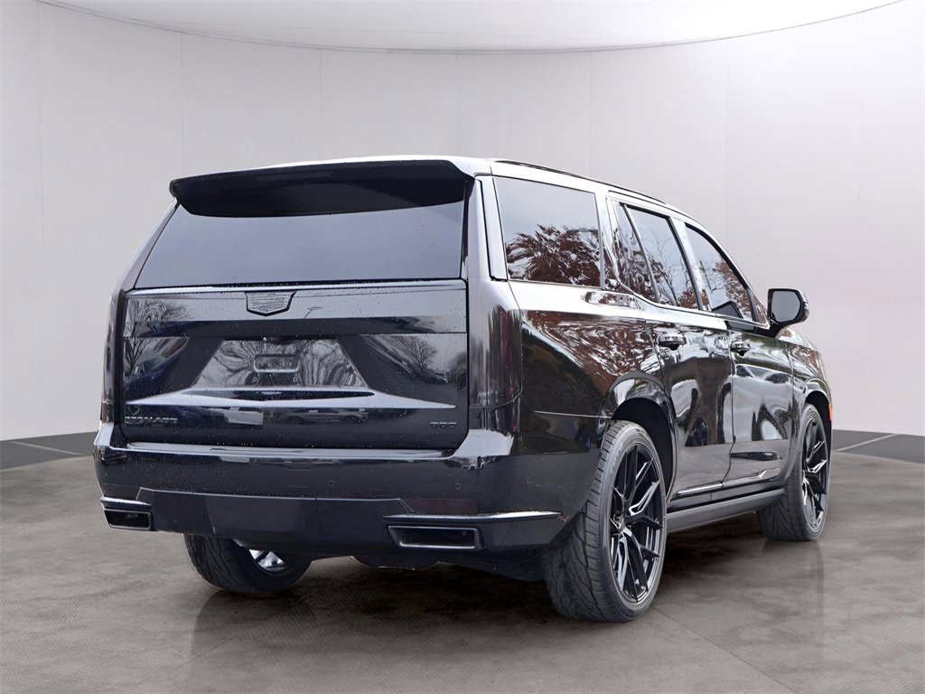 Used 2023 Cadillac Escalade Sport Platinum w/ LPO, ONYX Package image 5
