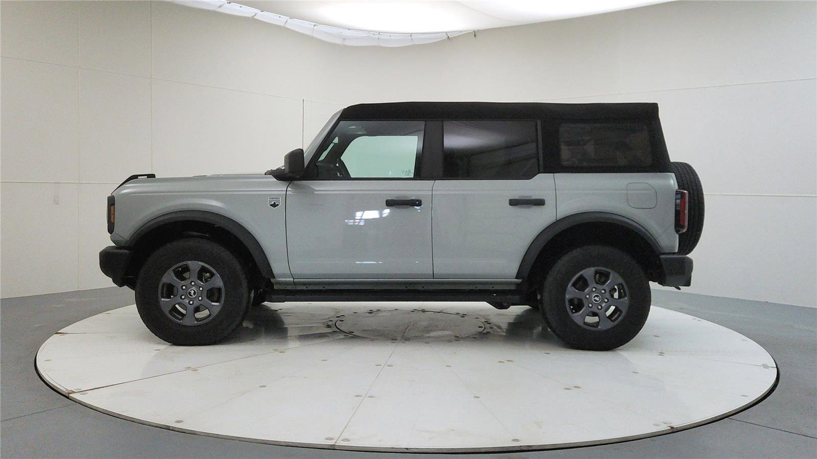 Used 2024 Ford Bronco Big Bend image 5