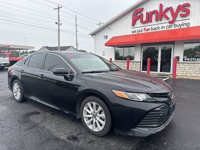Used 2019 Toyota Camry LE FWD image 1