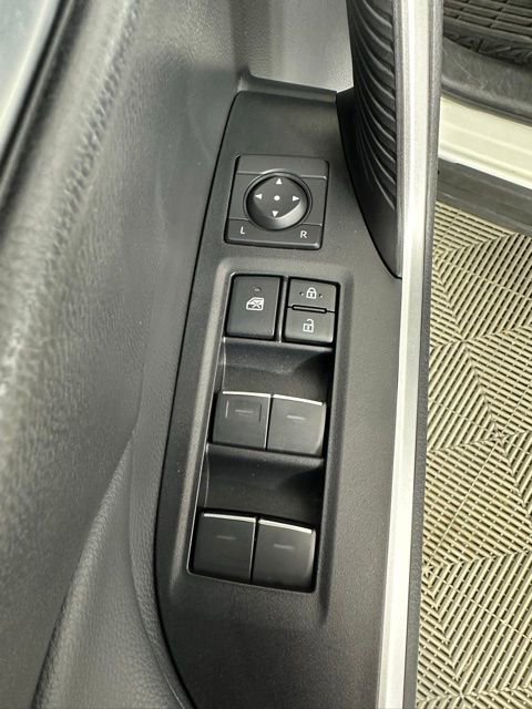 Used 2025 Toyota RAV4 XLE w/ Convenience Package image 24