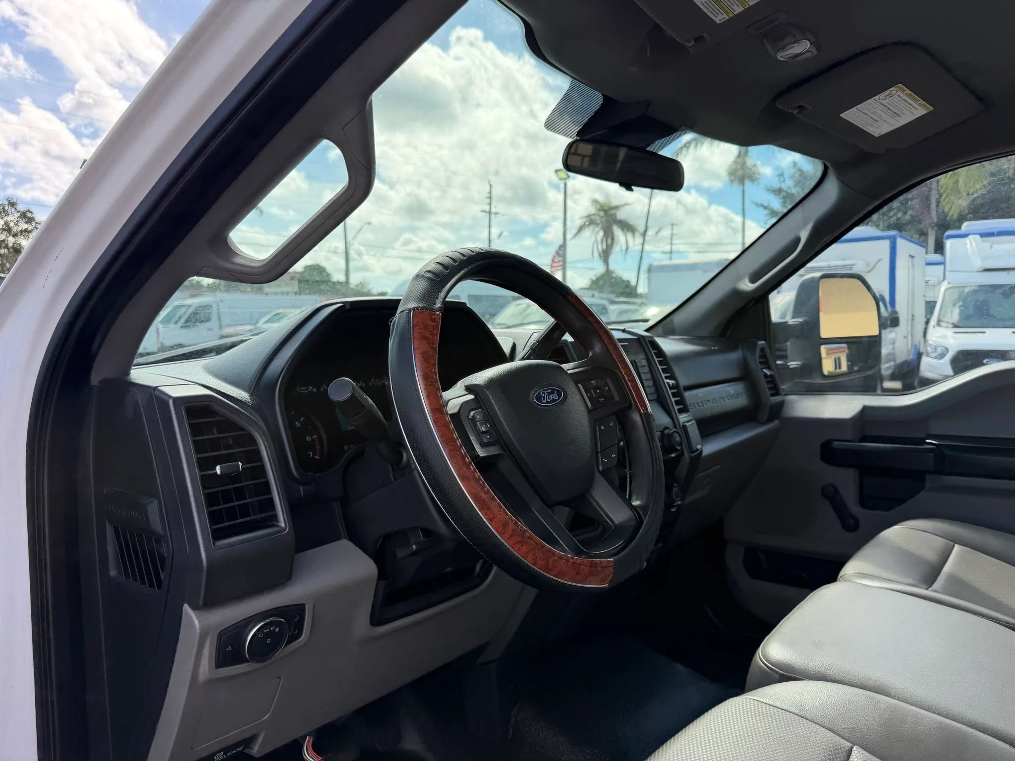Used 2020 Ford F250 XL RWD image 11