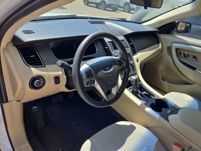 Used 2019 Ford Taurus SE FWD image 5