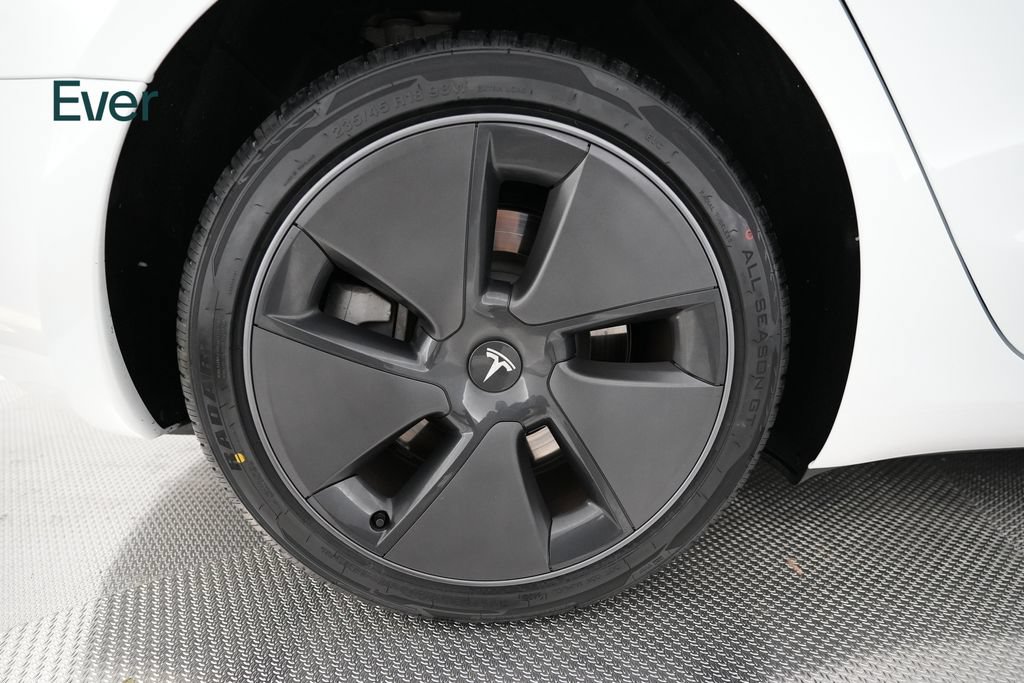 Used 2023 Tesla Model 3 Standard Range RWD image 19