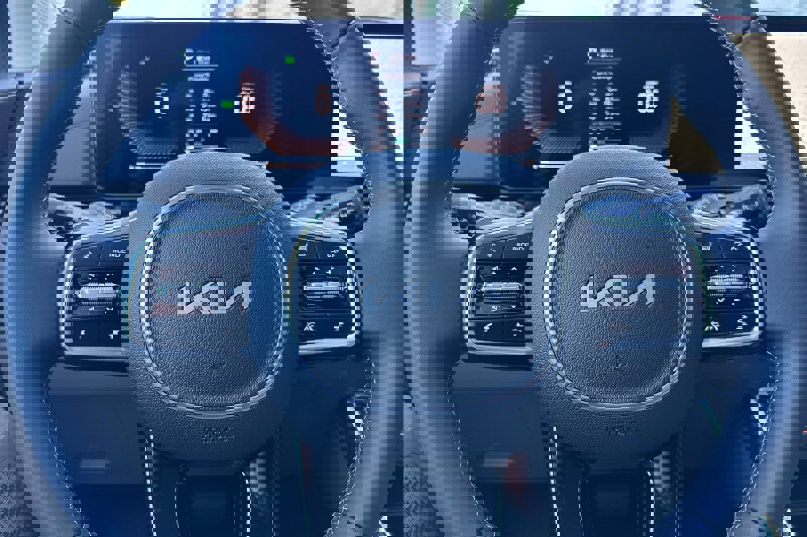 New 2026 Kia Carnival EX image 25