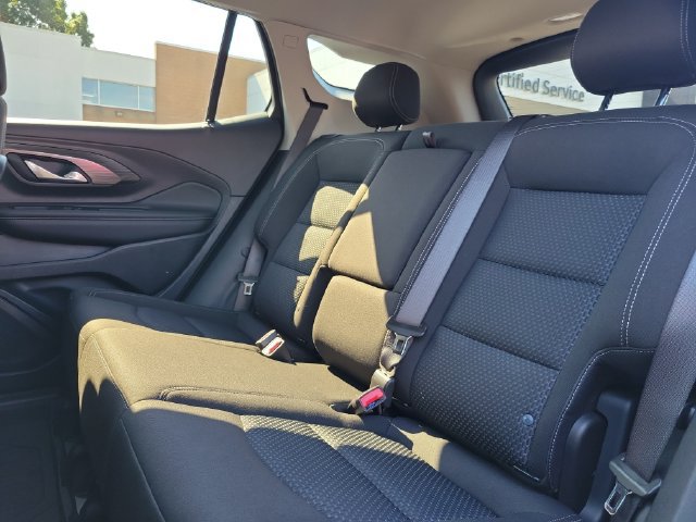 Used 2023 GMC Terrain SLE AWD/4WD image 10