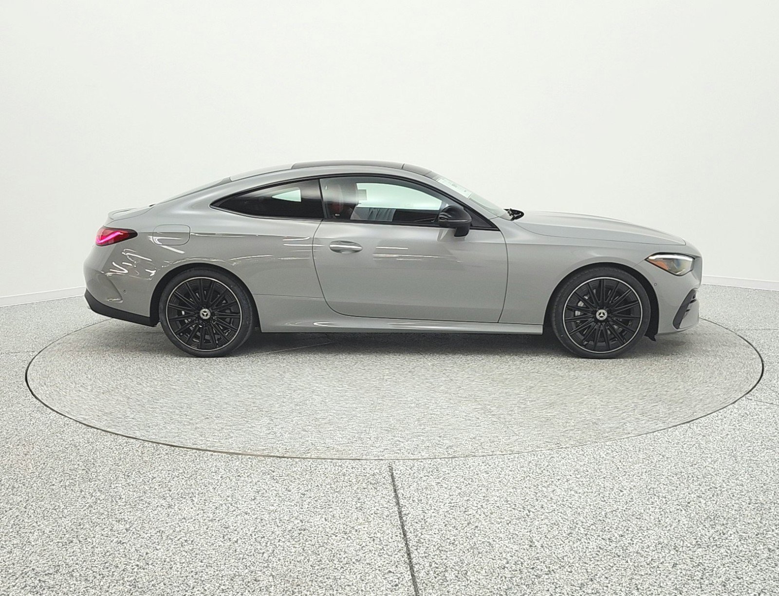 New 2026 Mercedes-Benz CLE 450 4MATIC Coupe image 4