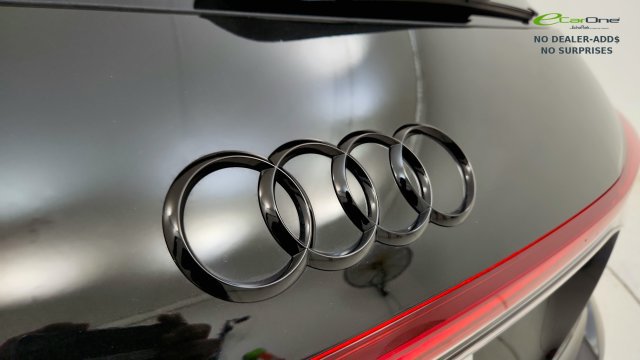 Used 2025 Audi Q4 e-tron Premium w/ Convenience Package AWD/4WD image 35