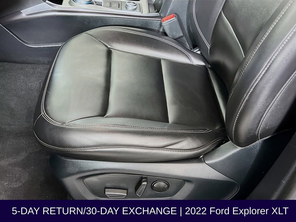 Certified 2022 Ford Explorer XLT w/ Equipment Group 202A AWD/4WD image 25