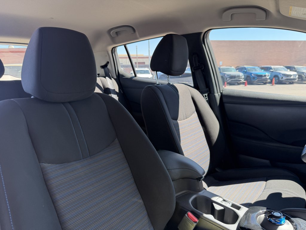 Used 2025 Nissan Leaf SV Plus FWD image 38