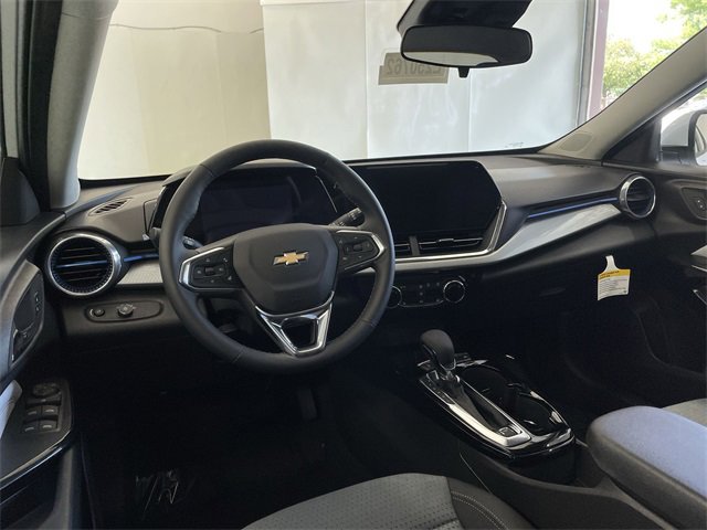 New 2025 Chevrolet Trax LT w/ Driver Confidence Package image 17