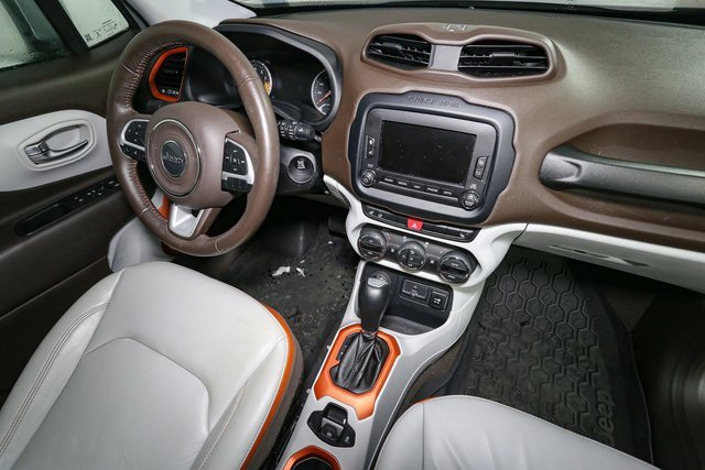 Used 2017 Jeep Renegade Limited image 19