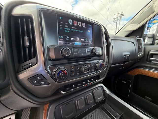 Used 2018 Chevrolet Silverado 2500 High Country w/ Duramax Plus Package AWD/4WD image 21