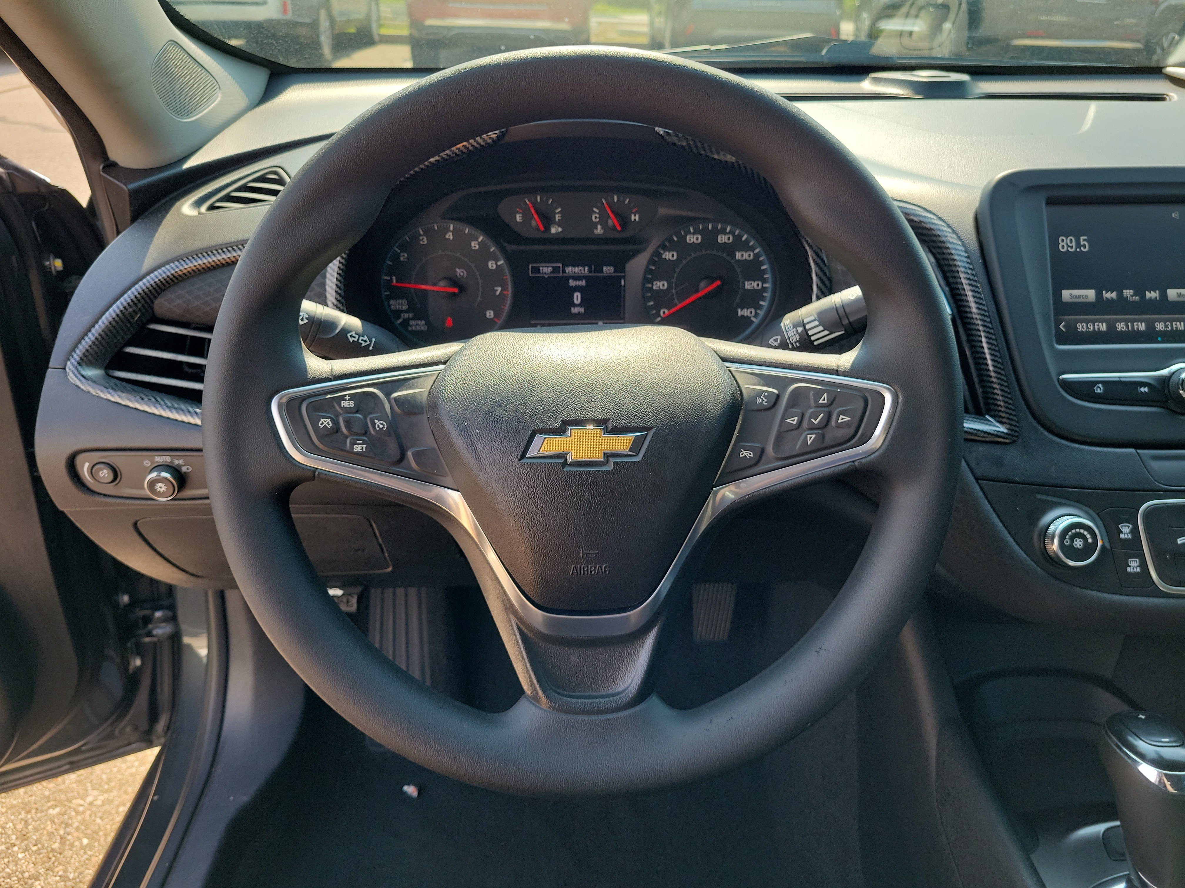 Used 2018 Chevrolet Malibu LS FWD image 21