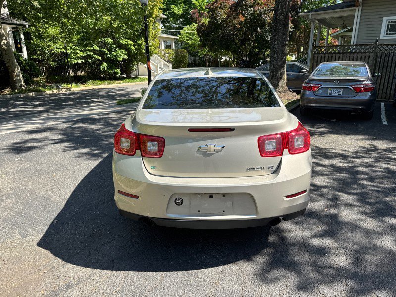 Used 2016 Chevrolet Malibu LTZ FWD image 8