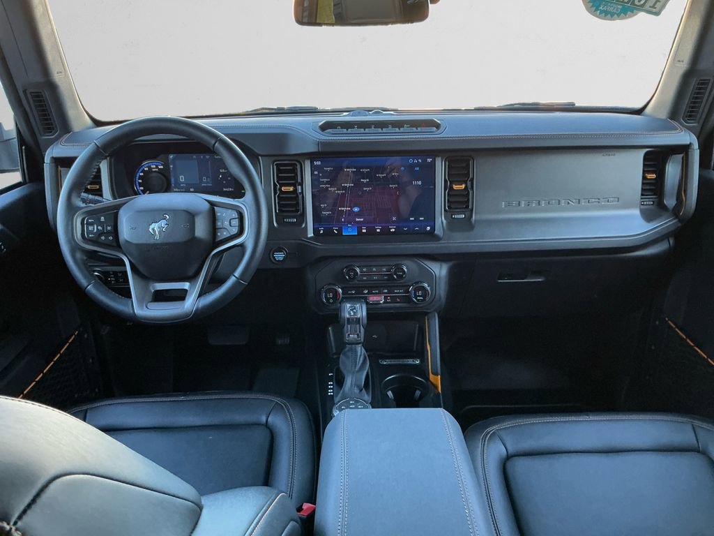 Used 2024 Ford Bronco Badlands image 11
