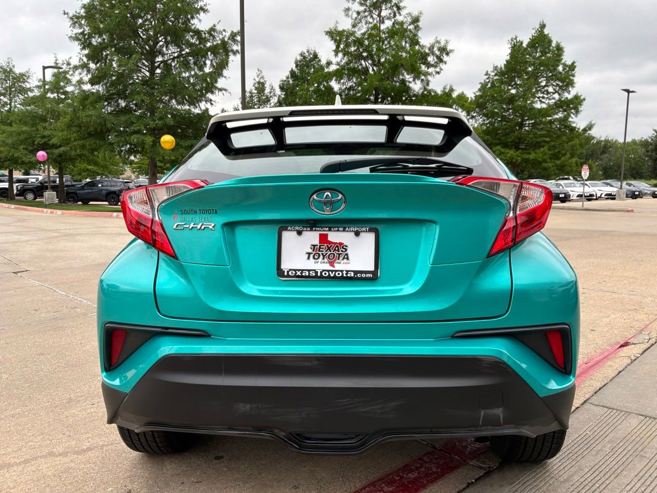 Used 2018 Toyota C-HR XLE FWD image 7
