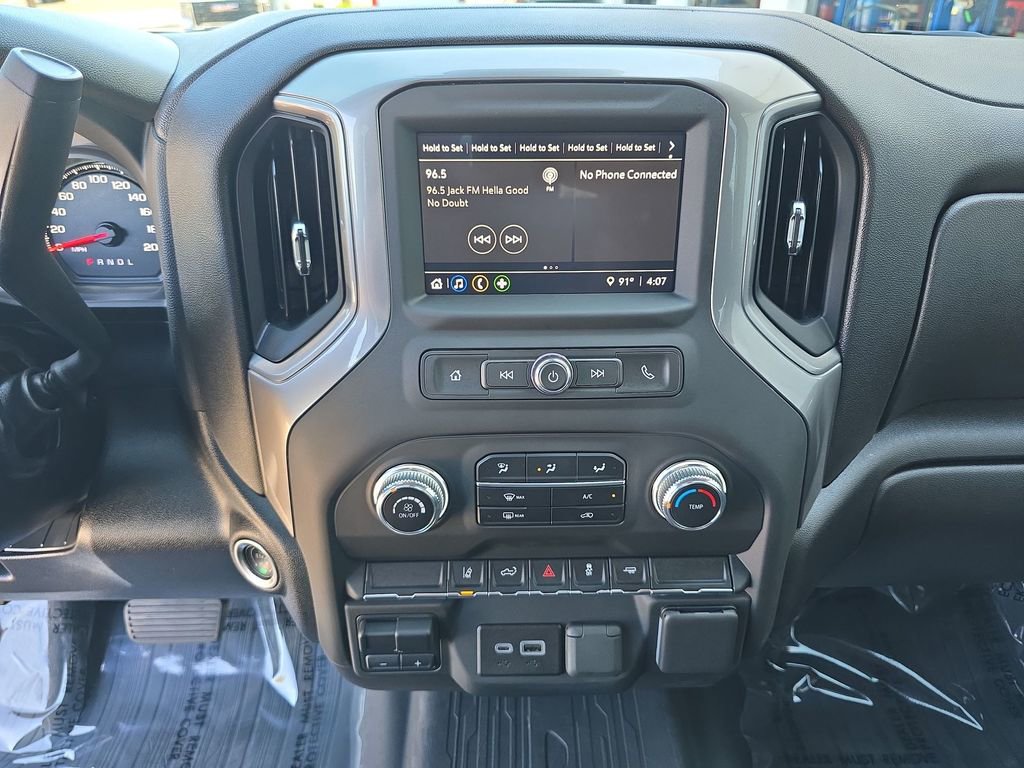 Used 2024 GMC Sierra 2500 Pro w/ Convenience Package image 14