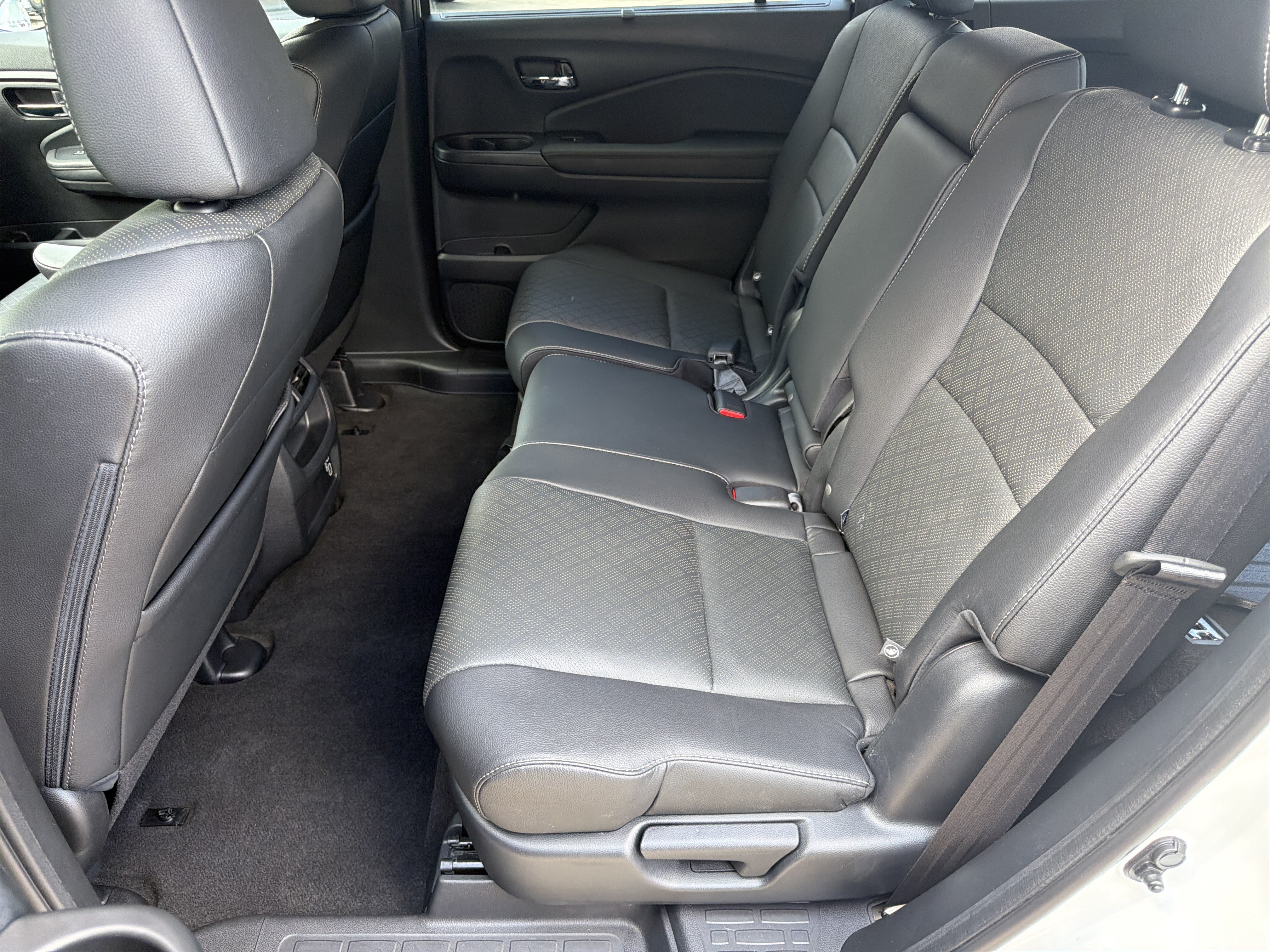 Used 2021 Honda Passport EX-L image 21