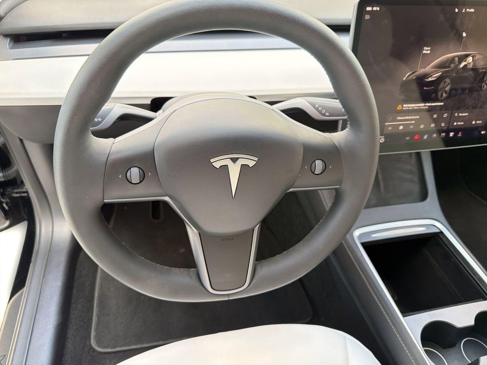 Used 2022 Tesla Model 3 Long Range AWD/4WD image 16