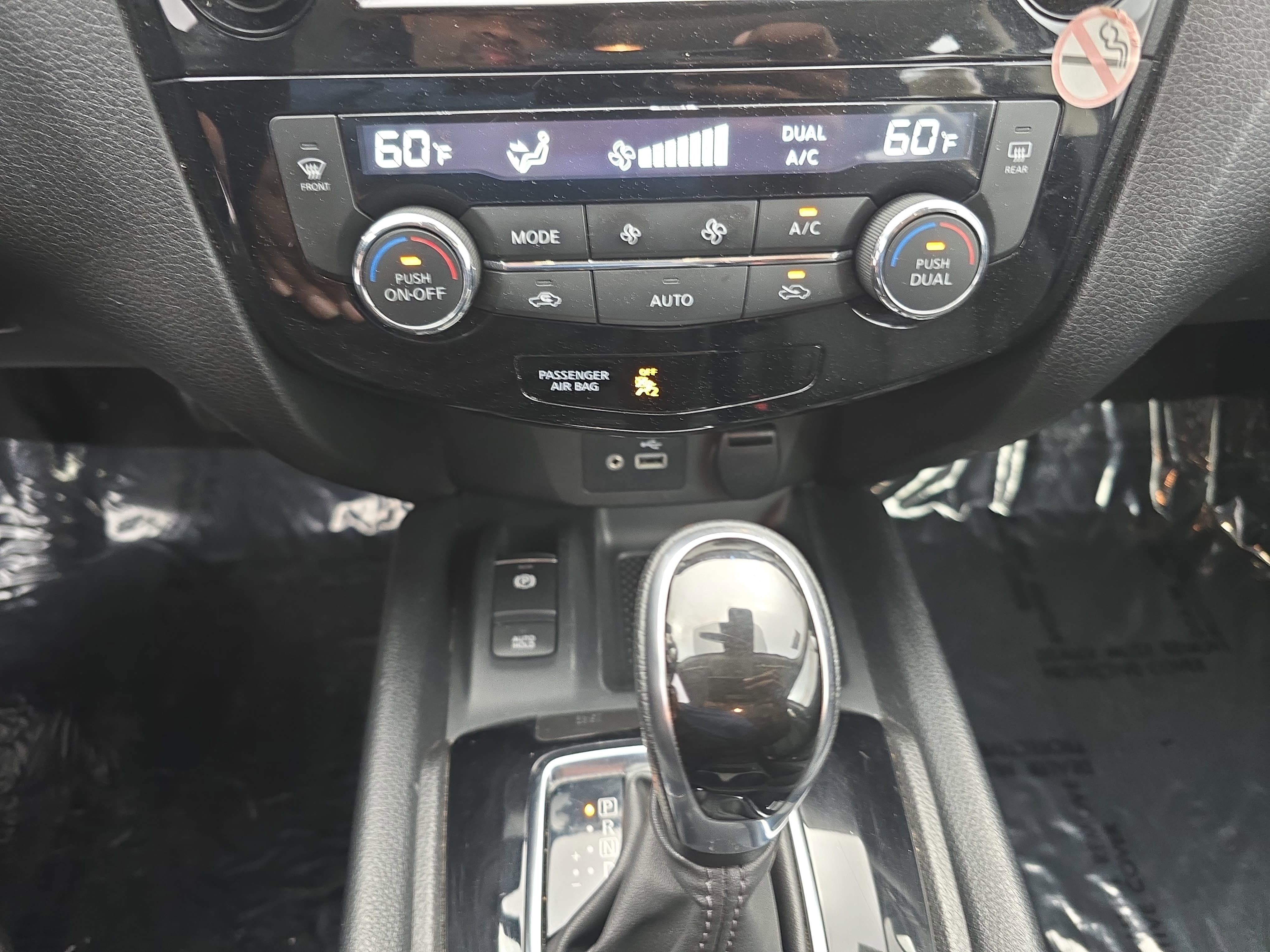 Certified 2022 Nissan Rogue Sport SL w/ Premium Package AWD/4WD image 24