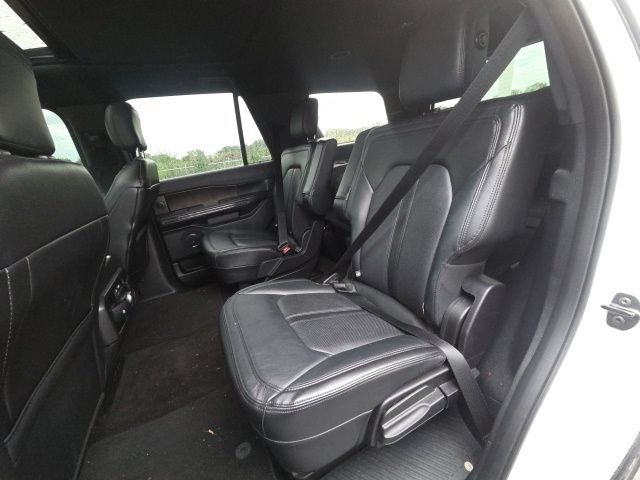 Used 2020 Ford Expedition Limited w/ Equipment Group 301A AWD/4WD image 18