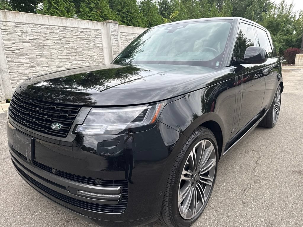 Used 2025 Land Rover Range Rover Autobiography
