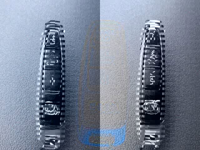 Used 2019 Audi Q8 Premium Plus w/ Premium Plus image 39