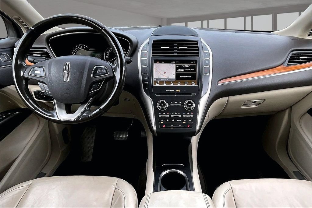 Used 2018 Lincoln MKC Select w/ Select Plus Package FWD image 16