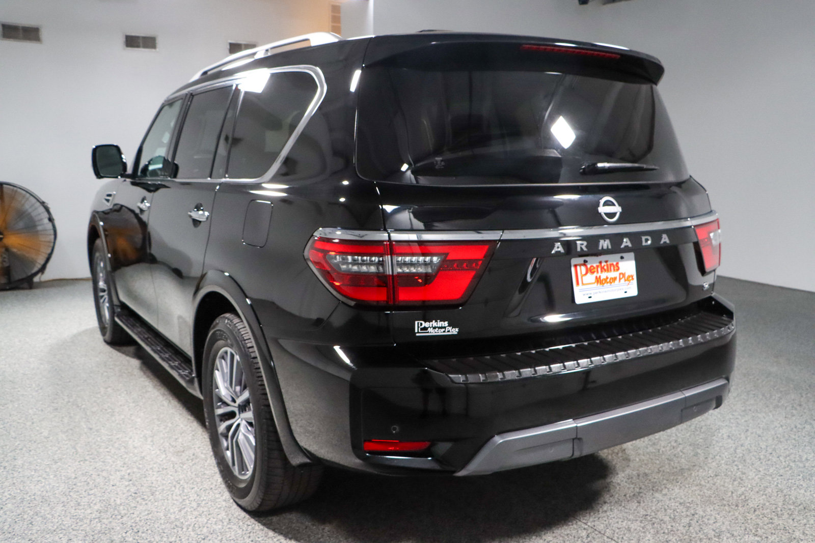 Used 2024 Nissan Armada SL image 9